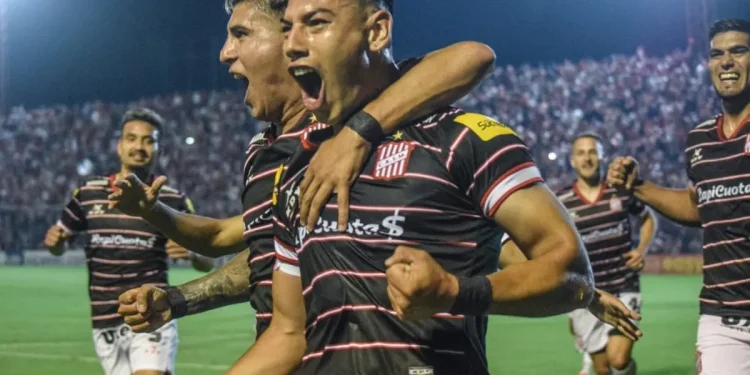 Colón apuntó a un delantero que llega desde Venezuela