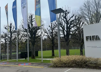 Colón ya no figura entre los clubes inhibidos en FIFA