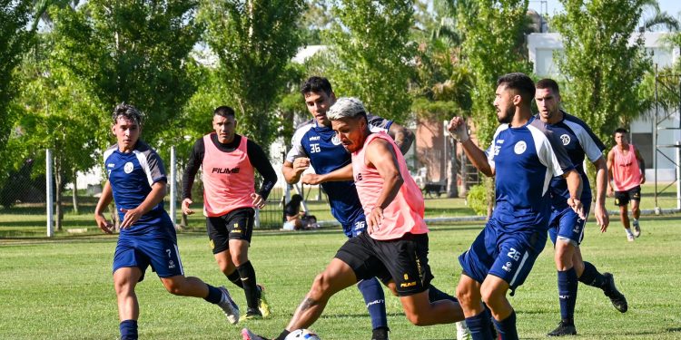 Deportivo Madryn, rival de Colón en el debut, perdió un amistoso ante otro equipo de la categoría
