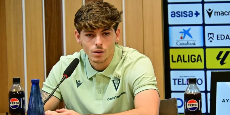 Dómina fue presentado en Cádiz: «Me ilusiona el proyecto»