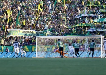 Tenía casi todo arreglado con Colón, pero se fue para Mar del Plata