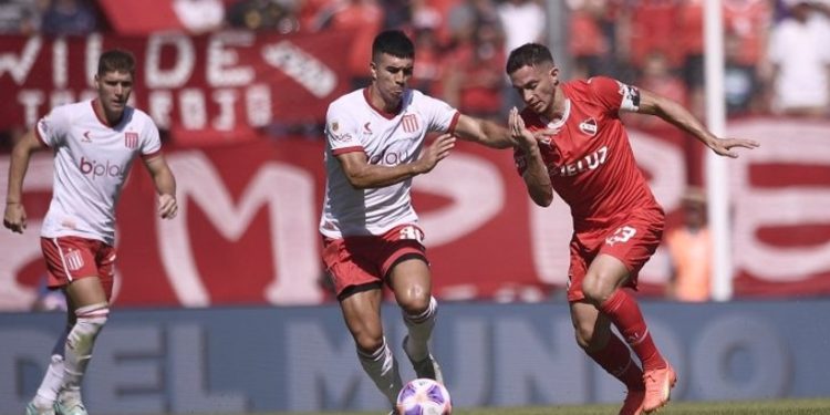 Independiente pone primera ante el campeón Estudiantes