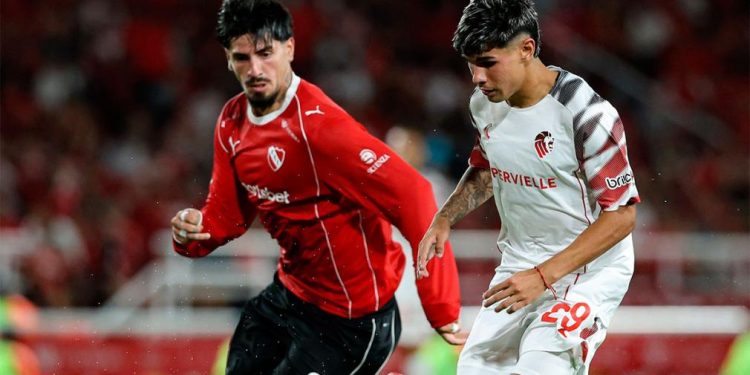 Independiente y Estudiantes quedaron a mano en Avellaneda