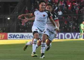 Colón evitó el conflicto con Lago, que extiende su contrato