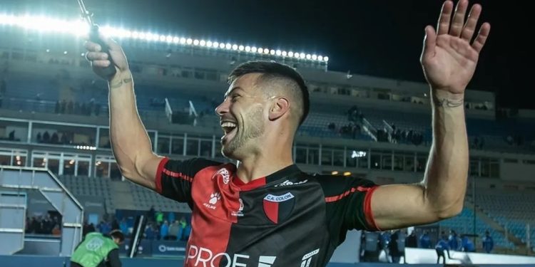 El casi sí de Lértora que ilusiona al Mundo Colón