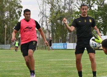 El primer rival de Colón en la PN juega amistosos en Buenos Aires