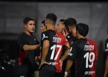 «Buscamos un central por izquierda y un volante de juego»