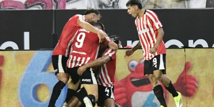 Estudiantes fue superior a Boca en La Plata: 2 a 1