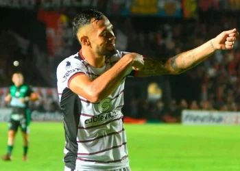 Un club del fútbol argentino presentó un reclamo contra Colón por una importante deuda