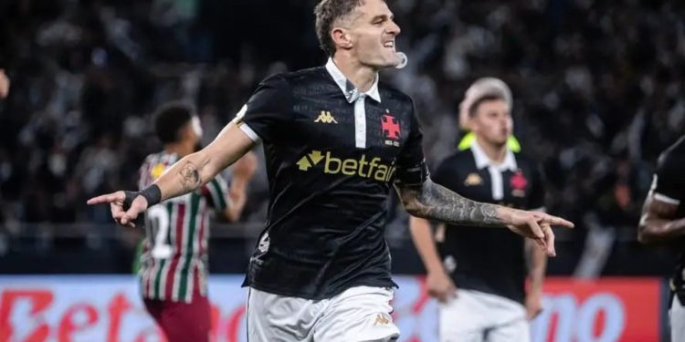 Un ex Colón podría ser el jugador mejor pago del fútbol paraguayo