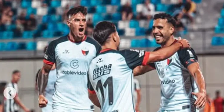 «El que conoce un poquito de fútbol sabe lo que significa estar en Colón»