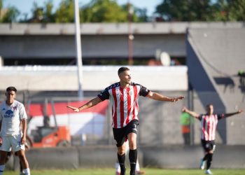 Barracas Central lo dio vuelta y venció a Tigre en una ráfaga