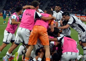 Central Córdoba festejó con un triunfazo ante Talleres