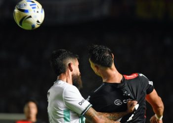 ST: Con gol de Ibarra, Colón empata 1 a 1 con Ferro en Santa Fe