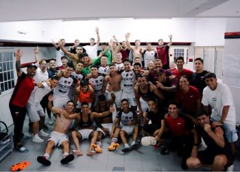 Debut con triunfo y «carnaval Sabalero»