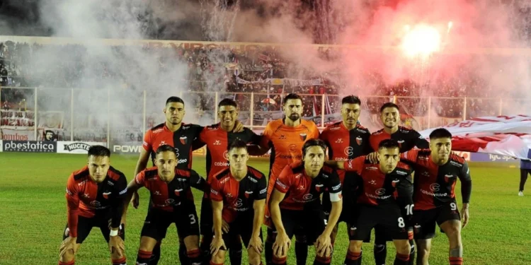 Bolivia, interesado en nacionalizar a un ex Colón para el repechaje clasificatorio al Mundial