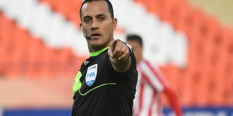 Atlético Tucumán denunciará al árbitro Fernando Espinoza