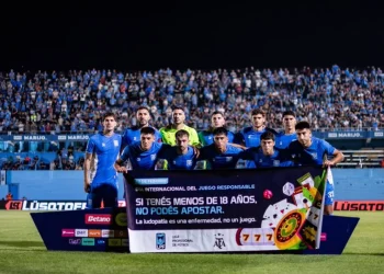 Estudiantes (RC): tercera rotura de ligamentos en un mes