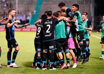 Gimnasia de Jujuy dio el golpe en Salta y eliminó a Central Córdoba