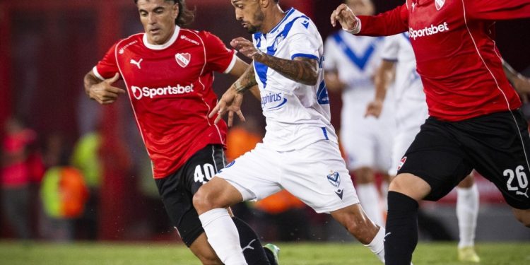 Independiente y Vélez empataron en Avellaneda