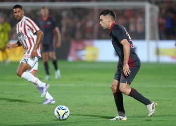 Lanús no lo pudo sostener e Instituto lo empató