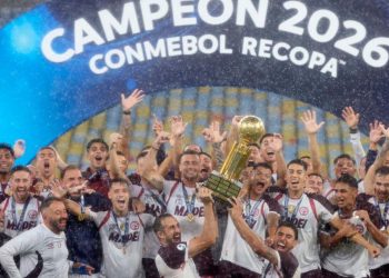 Histórico: Lanús venció a Flamengo en el Maracaná y se quedó con la Recopa