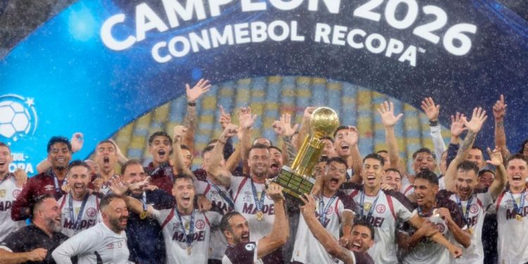 Histórico: Lanús venció a Flamengo en el Maracaná y se quedó con la Recopa