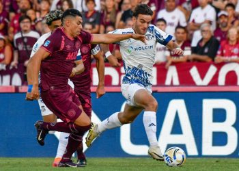 Con dos goles agónicos, Lanús y Talleres igualaron 1-1 por el Torneo Apertura