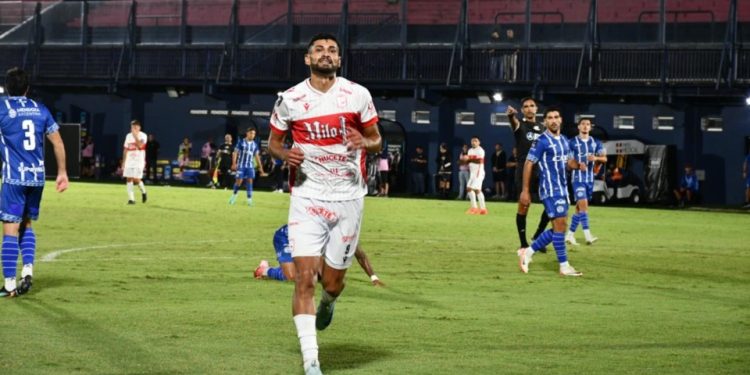 Morón eliminó a Godoy Cruz y avanzó de ronda
