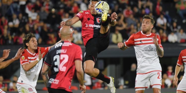 Estudiantes visita al golpeado Newell´s en Rosario