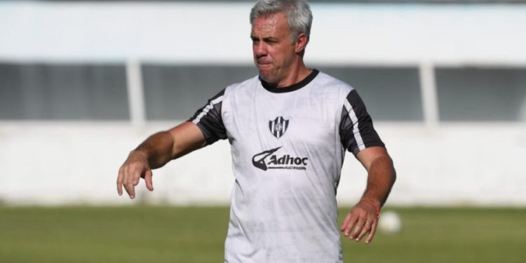 «Ante Unión intentaremos tomar la iniciativa, en casa debes asumir ciertos riesgos»