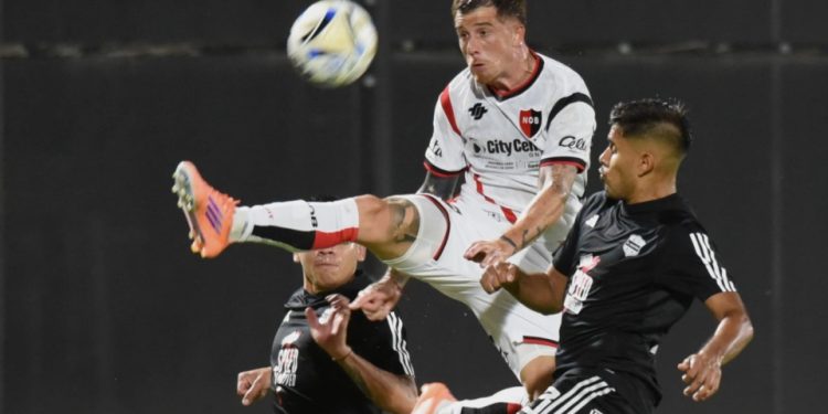 Riestra y Newell´s quedaron a mano