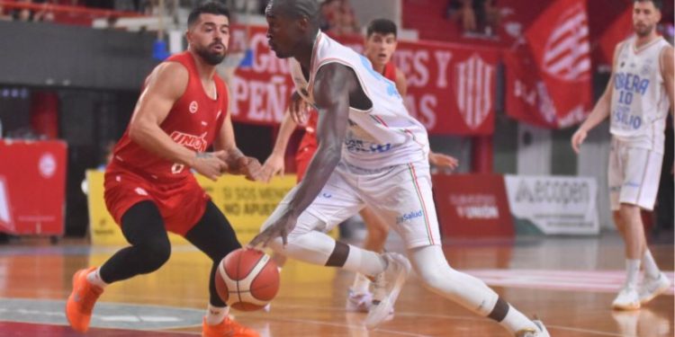 Oberá soprendió a Unión en el Malvicino
