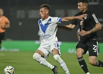 Vélez defiende la punta ante Deportivo Riestra