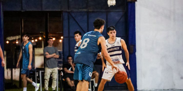 A2: Kimberley y Alumni estiraron sus invictos