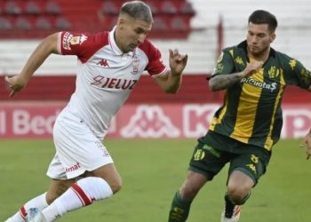 Aldosivi quiere salir del fondo ante Huracán