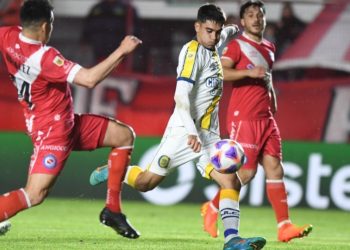 Argentinos se mide con Central en La Paternal