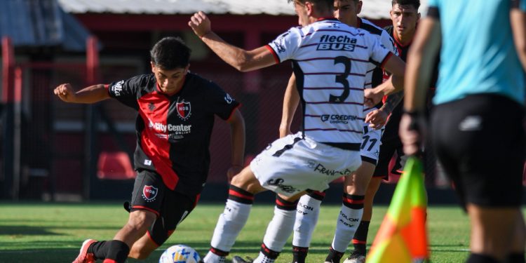 Colón no levanta cabeza en el Torneo de Reserva