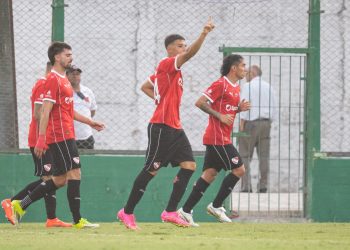 Independiente venció a Atenas y espera por Unión o Agropecuario