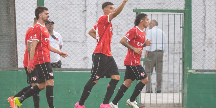 Independiente venció a Atenas y espera por Unión o Agropecuario