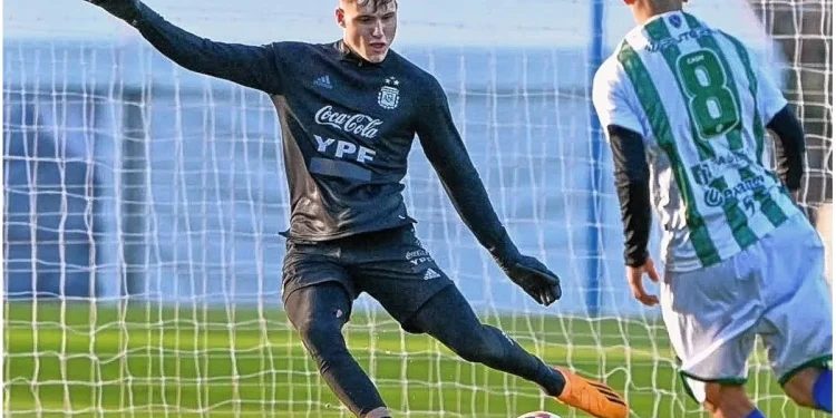 Lucas Cuffia, de Colón a la Selección Sub 20 de Placente