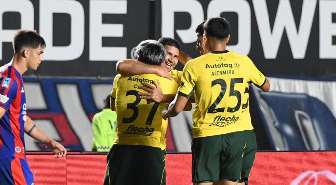 Antes de recibir a Unión, Defensa y Justicia goleó a San Lorenzo