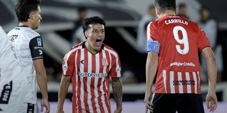 Estudiantes lo dio vuelta y festejó ante Gimnasia en Mendoza