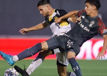 Huracán eliminó a Olimpo