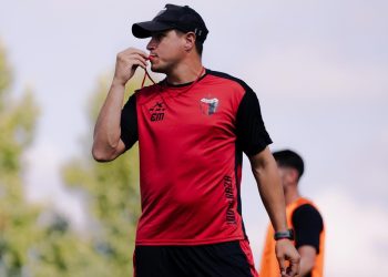 Colón arranca la previa del duelo ante Patronato