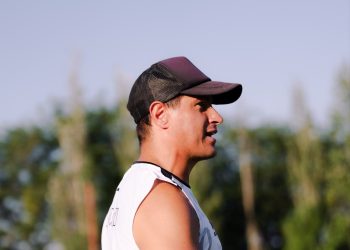 Medrán probó variantes en el once de Colón para recibir a Acassuso