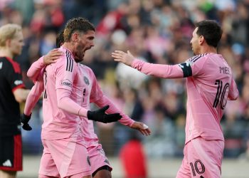 Messi y De Paul le dieron el triunfo a Inter Miami en un estadio con público récord