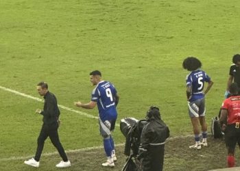 Flojo debutó de Neris en Emelec: perdió el clásico con Barcelona