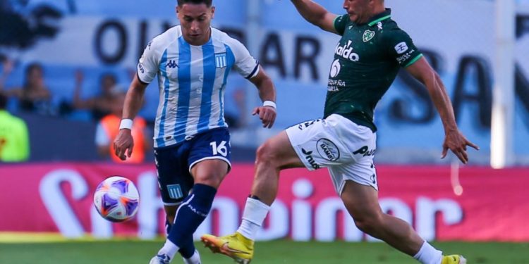 Racing tiene una visita de riesgo a Sarmiento