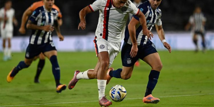 San Lorenzo y Talleres quedaron a mano en Córdoba, por el Apertura